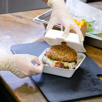 Boîte à burger carrée en fibres végétales 15,8 x 15,8 x 8,2 cm