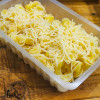 Boîtes et bols plastiques pour alimentation en plusieurs tailles.