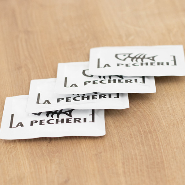 Lingette rafraîchissante personnalisée logo 1-3 couleurs, gobelets réutilisables