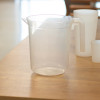 Broc en plastique reutilisable