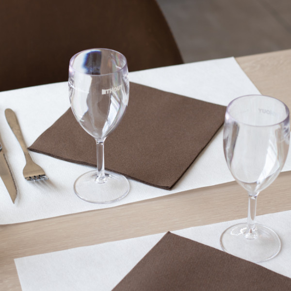 Set de table vichy rouge 30x40cm en papier gaufré.