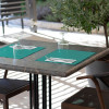 Set de table en papier bleu turquoise jetable pour table de restaurant en terrasse