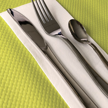 Serviette en papier molletonné blanc pliage en 6 - 30 x 40
